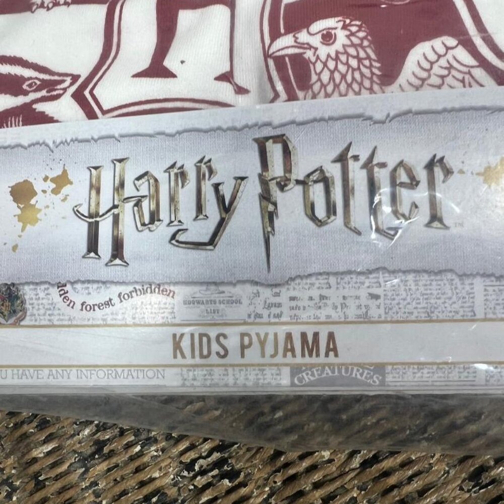 NWT Harry Potter Girls Hogwarts Pajamas in Black/White/Red - Size 12-13 Years